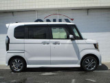 ユーザー様より仕入れる車両は査定員により厳格な査定を行います!機関系の状態はもちろん、骨格部位の修復歴や外板パネルの交換歴・板金塗装歴などを十分に確認した上で、基準に達した車両のみを取り扱います!!
