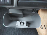 様々な箇所に収納に便利なBOXが付いて便利です