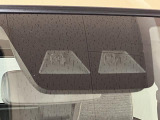 安心装備のスマートアシスト付きです☆ フロントガラス上部のステレオ式カメラで安全運転をサポートしてくれます☆