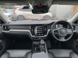 V60 リチャージ PHEV T6 AWD アルティメット 4WD 