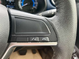 『ハンズフリーフォン』Bluetoothでスマホを繋げておけば、運転中でも手元のスイッチ一つで電話に出ることができます!