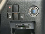 先進の安全装置が装着されています。詳しい機能についてはスタッフまでお問合せください。