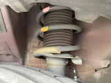 お車を安心してお乗りいただく為には、足回りの定期点検が欠かせません。サービスサポート(有償保証)では無料点検もご提供しており、安心のカーライフをお過ごしいただけるサポート体制が整っています。