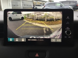 バックモニター付きで、車庫入れやバック時の後方確認をしっかりサポート。モニターに映し出される映像で死角も確認しやすく、狭い場所での駐車や後退時の操作をより安心して行えます。