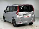 広い展示場にゆったりと展示をしております。ベビーカーでもゆっくりと車をご覧いただけますよ!