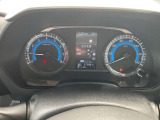 運転支援システムや、安全装置の設定を行うことができます。