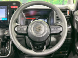 【ステアリングヒーター】冬場に冷たくなりやすい革巻きステアリングを、スイッチ一つで素早く適温に!エアコンよりも早く温まってくれるので、寒い日の運転も快適になりますね♪