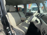 自社認証工場を完備しておりますので、納車前の車検・整備や、アフターメンテナスもばっちりですので、安心して当社にお任せ下さい。また、当社にて車輌ご成約のお客様はオイル交換永久無料のサービス付きです!