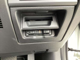 ETCが装着されています。再セットアップ後高速道路の料金所をノンストップで通過できて大変便利です。