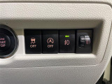 【横滑り防止(ESP)】雨や雪で滑りやすい路面などで横滑りが発生した時、ブレーキとエンジン出力を自動的にコントロールし、優れた車両安定性を実現します!