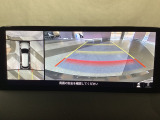 狭い場所での駐車やすれ違いなどでより的確な運転操作に役立つ360&deg;ビューモニターが装備されています。