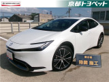 プラチナホワイトパールのプリウス入荷しました。 街中でプリウスをよく見掛けられると思います。選ばれる理由は、やっぱり燃費!!家計に優しいプリウスをぜひお店でご覧くださいませ♪