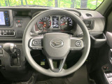 【ステアリングスイッチ】運転中、前方から目線をそらすことなく、オーディオ等の操作が可能な便利機能!安心&快適なドライブを演出してくれます♪