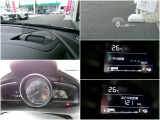 ヘッドアップディスプレイはわき見運転を防止します。また交通標識認識対応モデル!標識見落としを防ぎ安全運転に繋げます