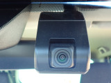 ◆【ドライブレコーダー】映像・音声などを記録する自動車用の装置です。もしもの事故の際の記録はもちろん、旅行の際の思い出としてドライブの映像を楽しむことができます。