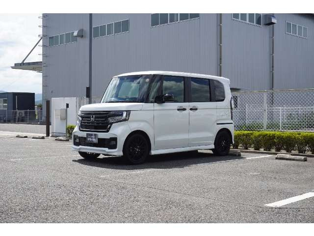 ホンダ N-BOXカスタム 
