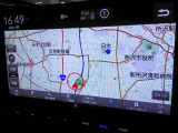 ナビゲーション装備。多彩な機能で快適ドライブをアシスト。オーディオ機能も充実していますね。