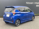 プライバシ-ガラスが装備されています。外を見るときは気にならずに、後方車両から車内が見えにくい設計です。