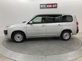 トヨタ自慢の&ldquo;まるごとクリーニング&rdquo;を施工済!ボディーはもちろん、タイヤ・ホイールまで、ピッカピカ☆♪比べてください、自信があります!)