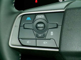 プロパイロット搭載!アクセル、ブレーキを自動でコントロールして前のクルマとの車間距離を保つ手助けをします。