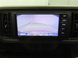 バックモニターを装備しています。車庫入れ時等に車両後方が確認出来るのでとても便利です。