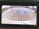 産純正ディーラーオプションの●バックビューモニター付きです。