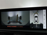 フロントカメラは運転席よりも前の視界を確保することで事前に危険を予知し、事故や衝突を防ぎます。