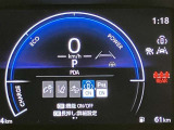 視認性の良いメ-タ-を採用しており、快適なドライブをサポ-トします♪