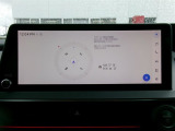 DCM(専用通信機)を装備したコネクティッドナビです。なおT-Connect契約により、令和10年1月まで無償でのご利用が可能です。詳しくは営業スタッフにお問い合わせください。