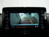 バックガイドモニターで、後方を確認しながら安心して駐車することができます。運転初心者も熟練者も必須の機能ですよ!