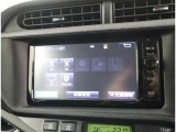 こちらのナビゲーションには、AM/FMラジオ/TVなどもついています。音楽などを楽しみながら運転をお楽しみください。