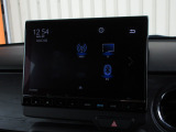 ナビゲーションは純正9インチメモリーナビ(LXU-237NBi)を装着しております。AM、FM、CD、DVD再生、Bluetooth、音楽録音再生、フルセグTVがご使用いただけます。