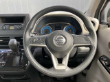 ステアリングスイッチ搭載!ハンドルひとつで手を離さなくても運転中視線をそらさなくても操作が出来て便利です