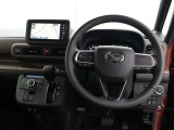 運転席廻りです。