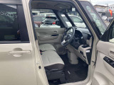 運転席からの視界もよくどなたがお乗りになられても運転しやすい車両になっています☆