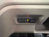 高速の出入りを楽にできるETC車載器付きです。