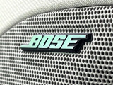 【BOSEサウンドシステム】メーカーオプションの高品位サウンドシステムを搭載。専用のチューニングが施された大小様々なスピーカーから良質なサウンドが奏でられ、臨場感あふれる音響空間を演出します。