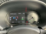 視認性の良いメーターパネル☆カラーディスプレイには運転をサポートするさまざまな情報を表示します☆