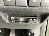 ETC車載機が付いてます。ETCが使用可能な道路通行料はキャッシュレスでスマートに走行できます。