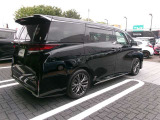 走りにこだわりながら収納力も持ち合わせたお車です。荷物を載せて軽快なドライブを楽しめますよ♪
