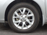 【タイヤ】 【純正15インチアルミホイール】《185/65R15》専用のアルミなのでお車のイメージぴったりですね!