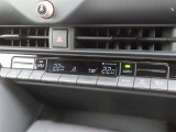 オートエアコンで車内はいつでも快適です♪