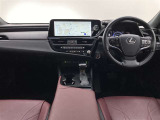 YouTubeにお車の紹介動画を掲載しております。画像ではわかりにくい細かなところまで紹介♪ご視聴用URLはお問合せください。