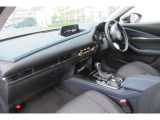 中古車クレジット(オートローン)の取り扱いもございます。詳細に関してはスタッフまで。