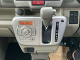 4A/T・プッシュ式エアコン操作部