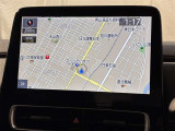 【ディスプレイオーディオ】スマホとクルマをつなぐだけで、おなじみのアプリで気軽に使えます!スマホと同じ感覚の画面タッチ操作やハンズフリー通話など、運転中も操作できるので安心☆