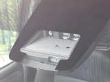 【トヨタセーフティセンス】走行中に前方の車両等を認識し、衝突しそうな時は警報とブレーキで衝突回避と被害軽減をアシスト。より安全にドライブをお楽しみいただけます。