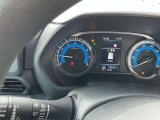 メーター内で様々な車の設定やデータの確認もできちゃいます!