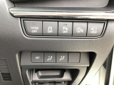 各種安全装置ですぜひご確認下さい。下部には運転席のメモリーのスイッチが有ります。