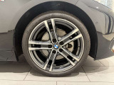 サービスにはドイツ本国と同様に教育と訓練を受け、BMWを知り尽くした「マイスター」が数多く在籍しております。360度による納車前点検整備で、お客様に安心と安全をお届けいたします。